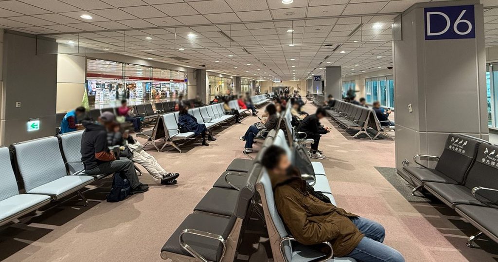 202411-AroundAsia-Chinaairlines-TPE-NGO-12-gateD6-2-064855