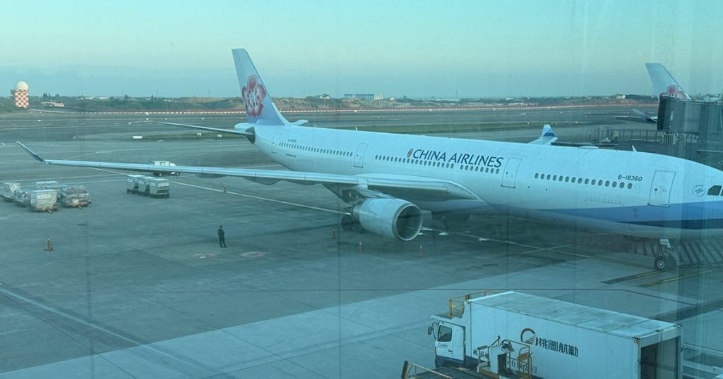 202411-AroundAsia-Chinaairlines-TPE-NGO-14-aircraft-064639