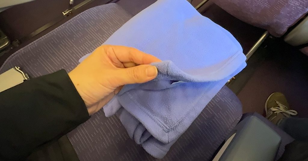 202411-AroundAsia-Chinaairlines-TPE-NGO-25-amenity-2-071417