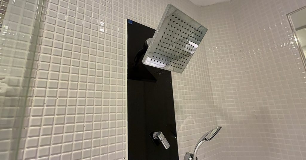 202411-Taipei-YiSuHotel-TaipeiNingxia-19-bathroom-3-212012