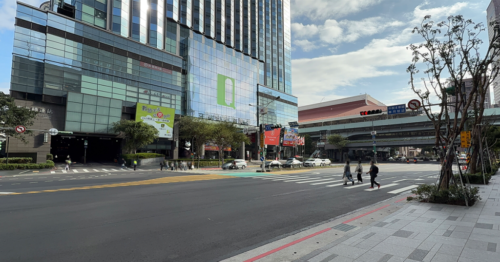 202411-AroundAsia-Taipei-02-Qsquare-1-140038