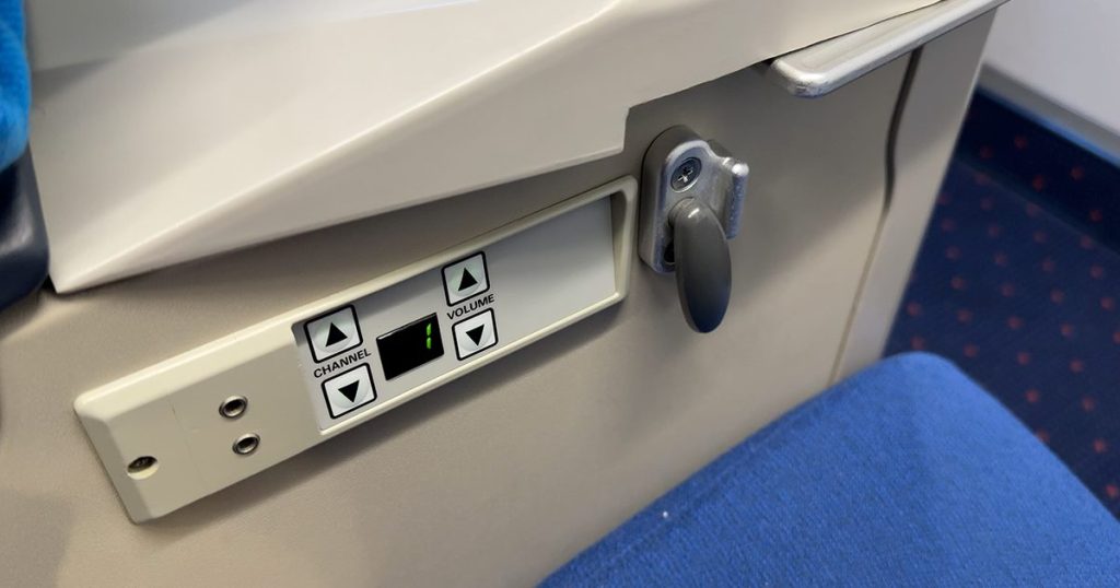 202411-AroundAsia-XiamenAir-FOC-TSA-17-Business-insidePlain-2-175308