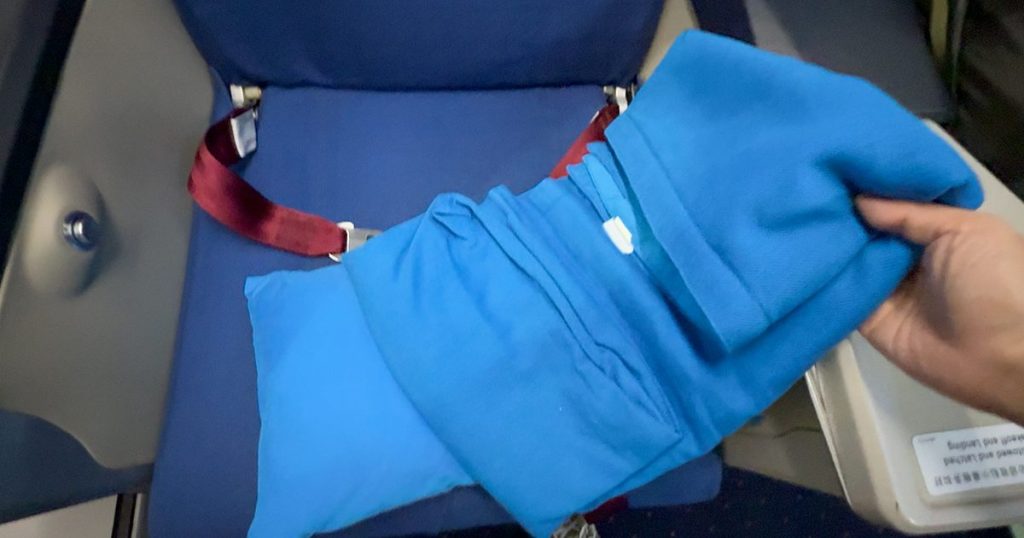 202411-AroundAsia-XiamenAir-FOC-TSA-33-Business-amenity-5-175225